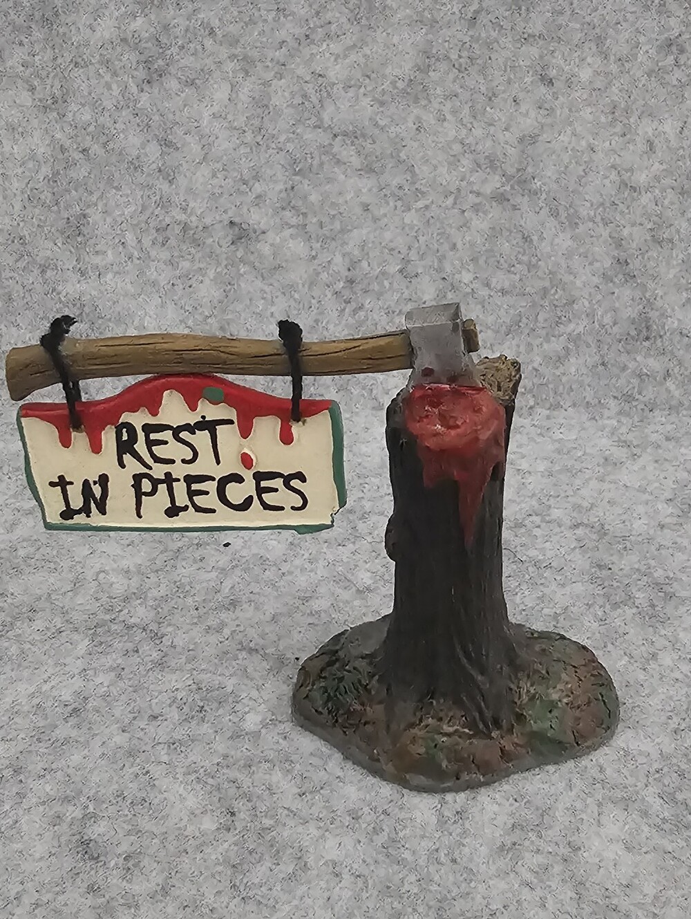 Dept 56 Village Halloween Lot: Kiss of Death, Is This Seat Taken, Rest in Pieces - Picture 12 of 16